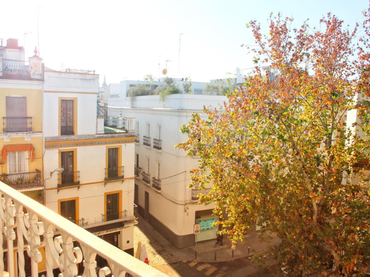 Adriano Apartments Sevilla Bagian luar foto